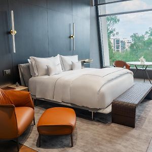 Superior King Suite